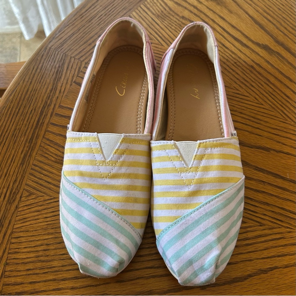 Color Block | Pastel Stripes | Shoes - Picture 7 of 16
